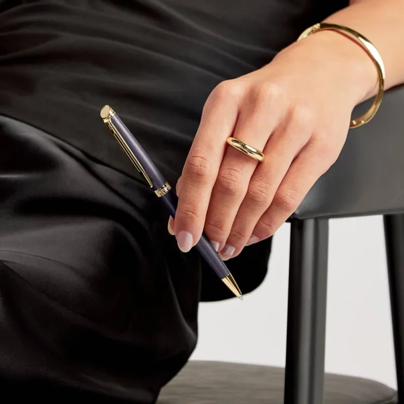 WATERMAN HEMISPHERE UNDERSTATED EDITION Golyóstoll LÁVA FEKETE, Arany klipsz