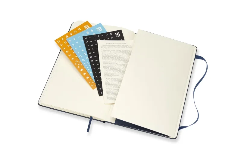 MOLESKINE Határidőnapló 2025/26 18 hónap, heti, kemény borítású, zafír kék (L)