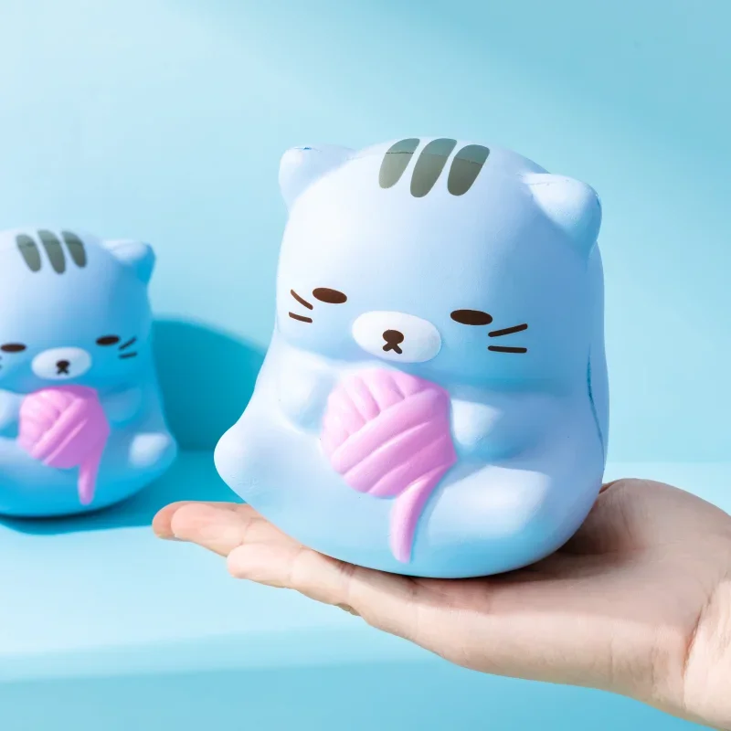 Traders squishy figura, macska, iigen